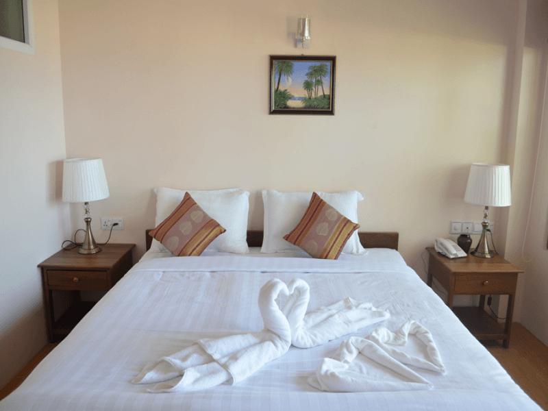 Hotel Lux Ngwesaung Exteriör bild