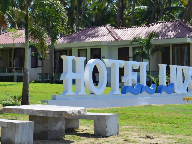 Hotel Lux Ngwesaung Exteriör bild