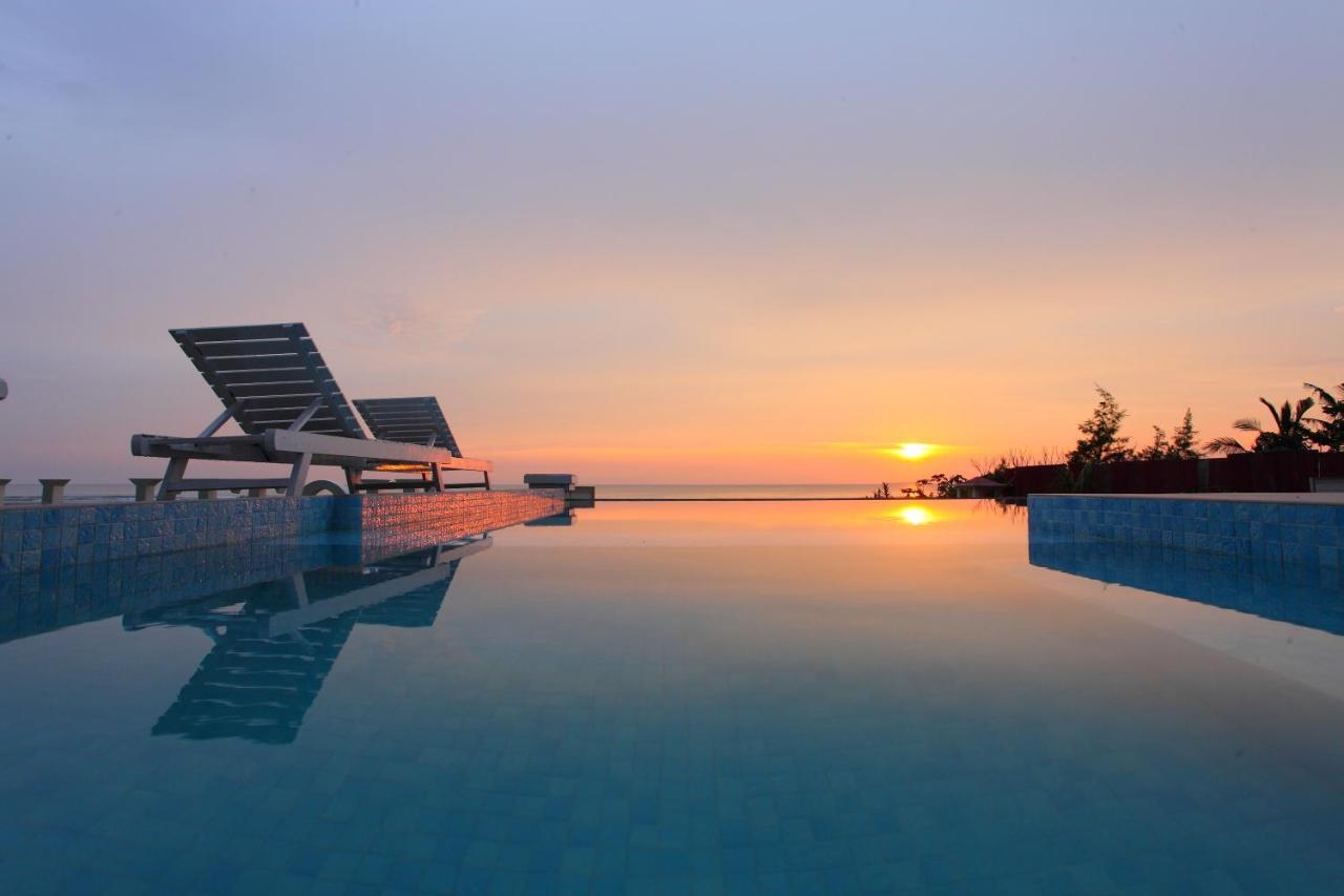 Hotel Lux Ngwesaung Exteriör bild